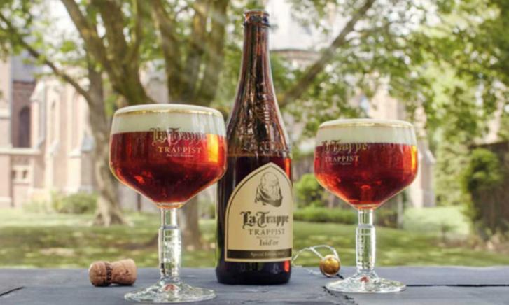 La Trappe Isid'or 2019 glazen en fles
